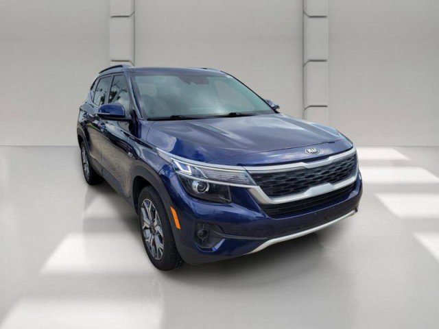 Used 2021 Kia Seltos EX AWD/4WD image 3