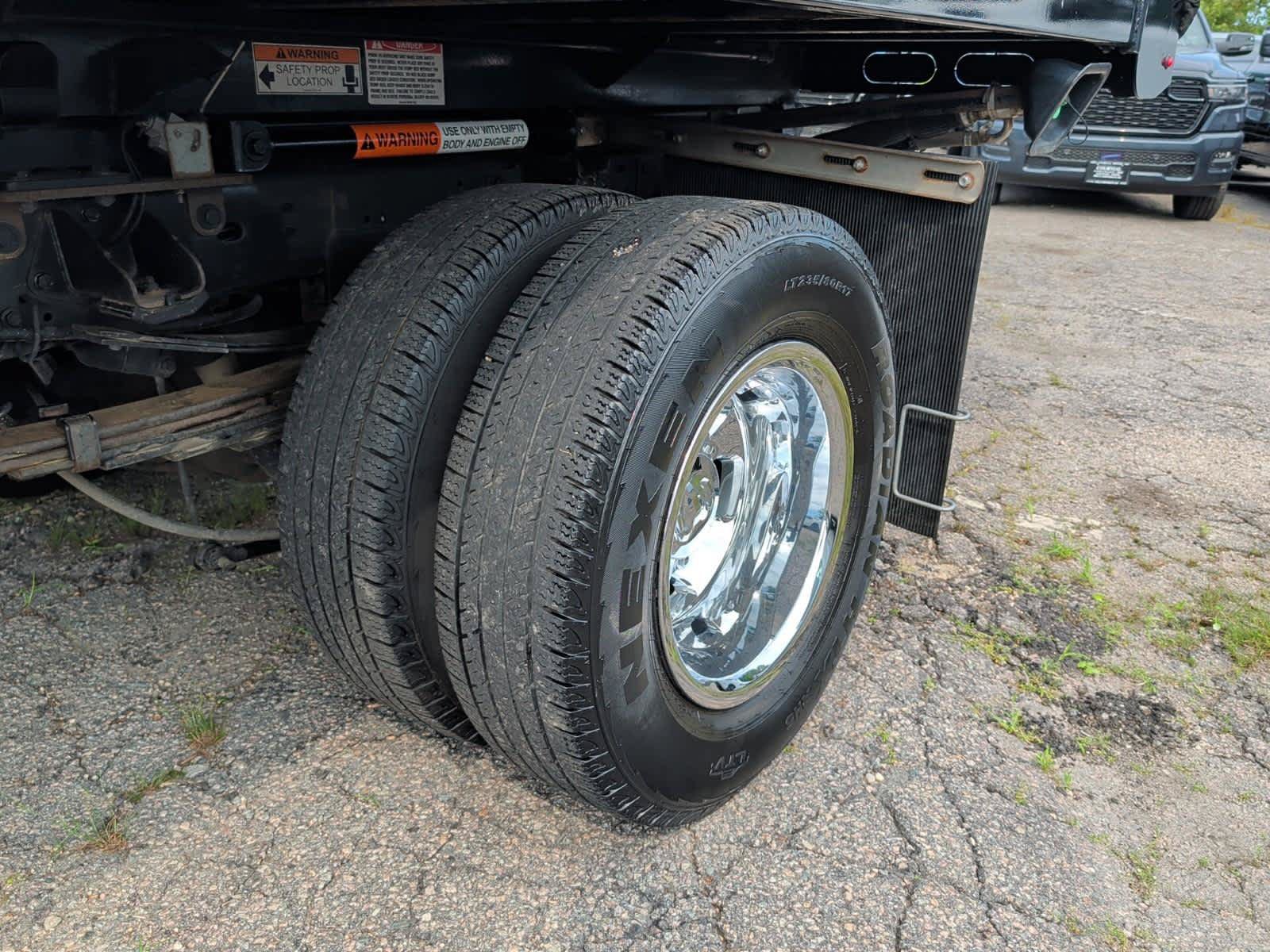 Used 2022 RAM 3500 Tradesman w/ Chrome Appearance Group AWD/4WD image 36