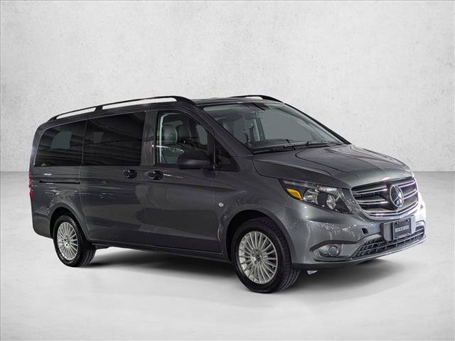Used 2023 Mercedes-Benz Metris Passenger image 3