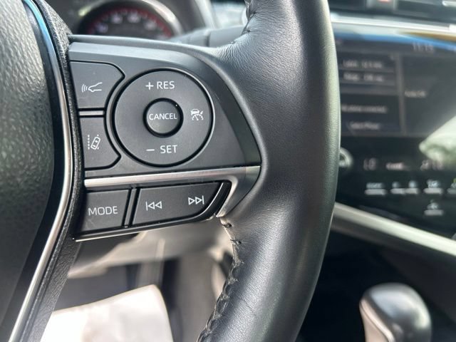Used 2020 Toyota Camry XSE FWD image 21