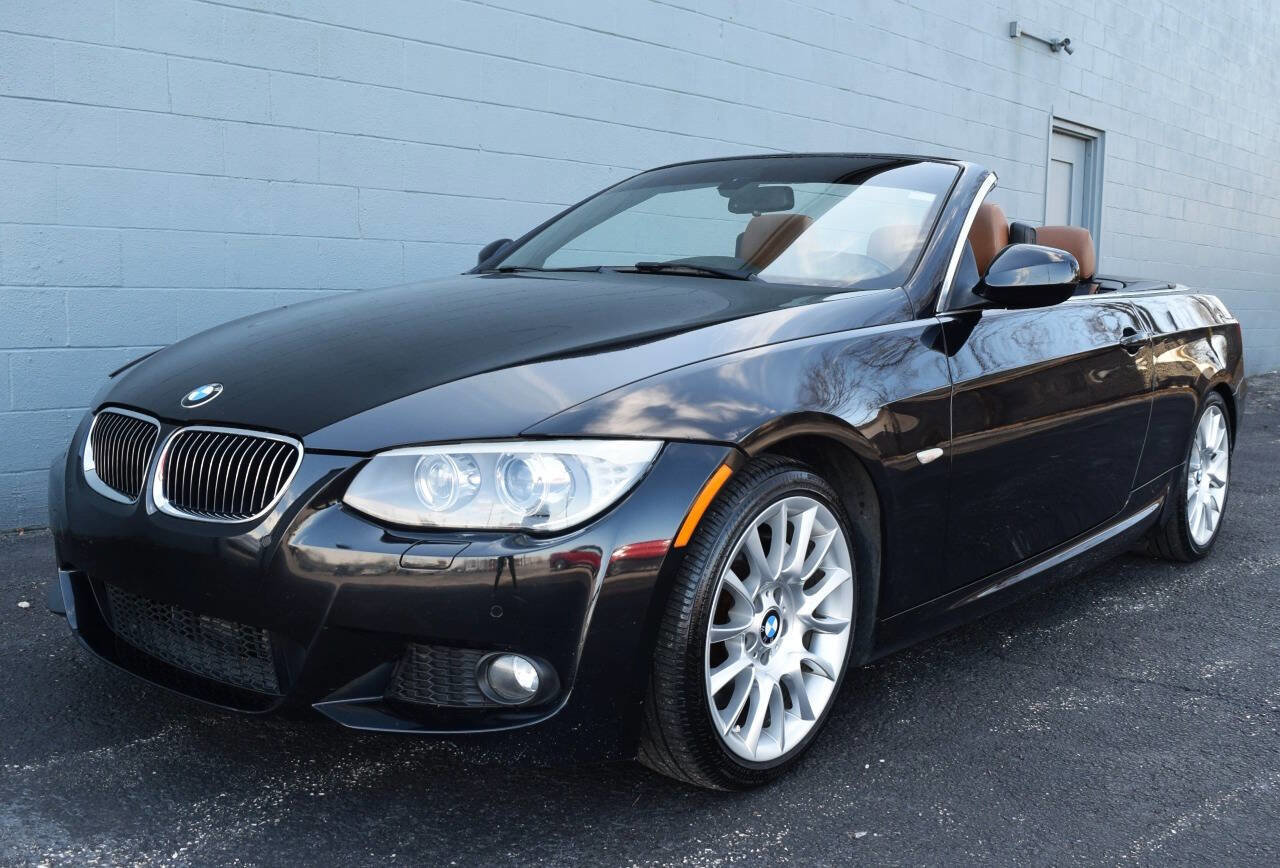 Used 2012 BMW 335i Convertible image 7