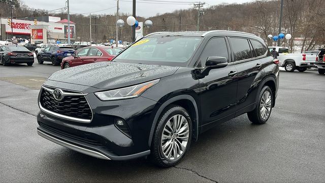 Certified 2021 Toyota Highlander Platinum AWD/4WD image 3