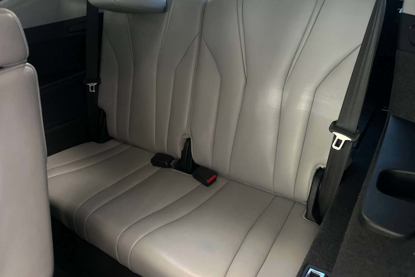 Used 2022 Acura MDX SH-AWD w/ Technology Package image 16