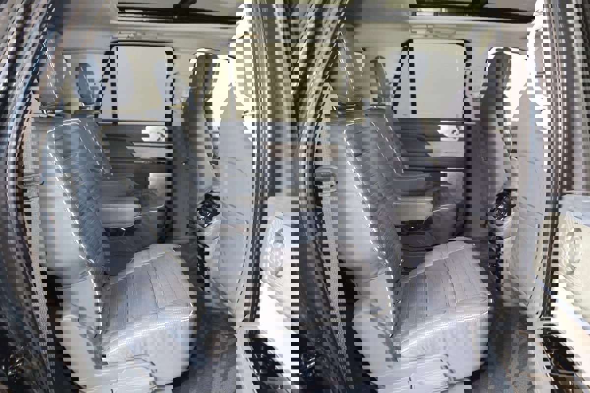 Used 2021 Lincoln Navigator L Black Label AWD/4WD image 16