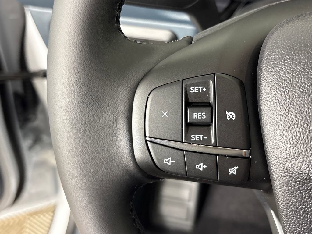 New 2026 Ford Maverick XLT w/ XLT Luxury Package FWD image 19