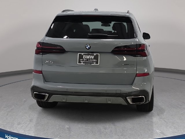Used 2024 BMW X5 xDrive40i w/ M Sport Package AWD/4WD image 7