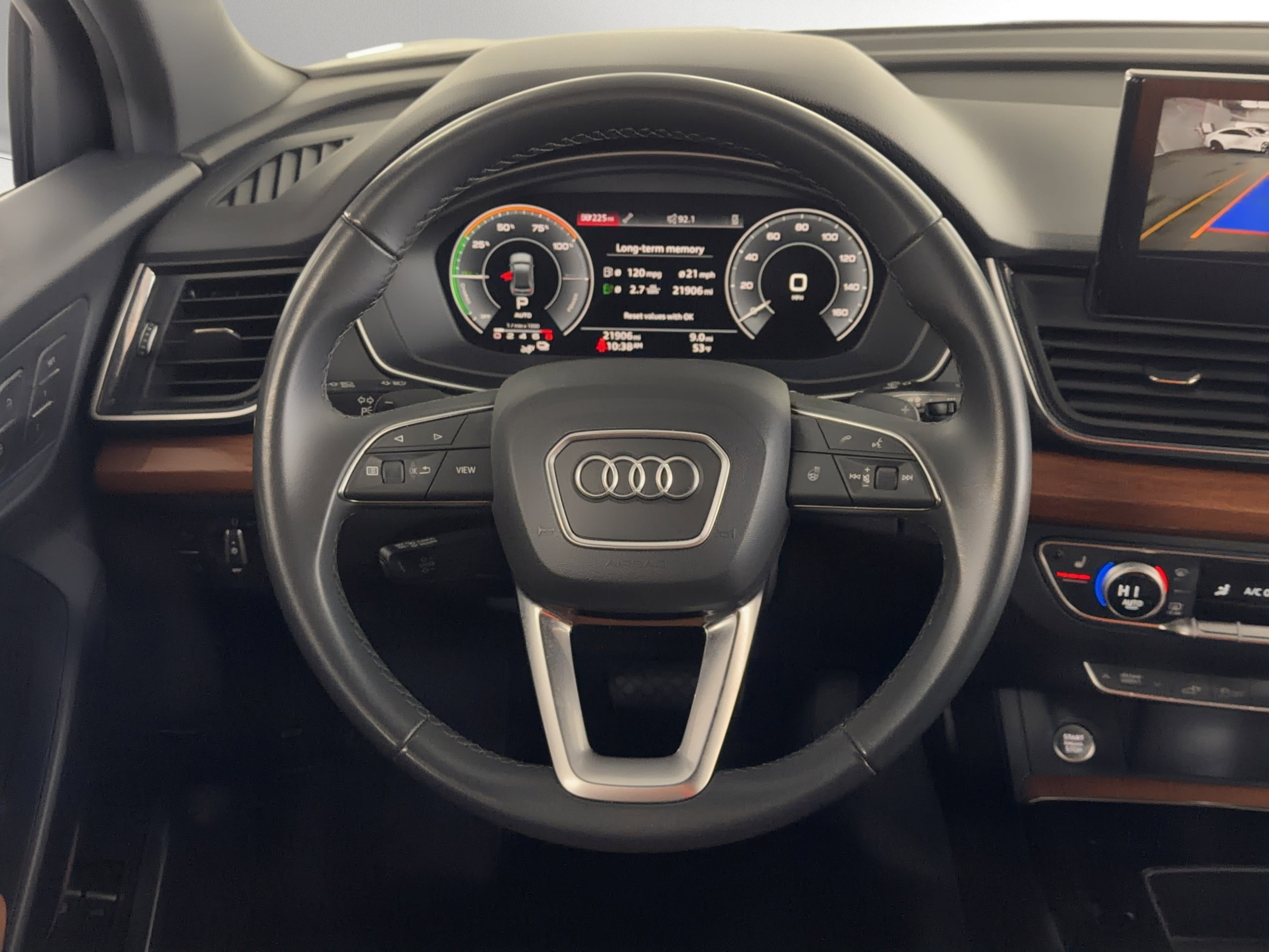 Used 2022 Audi Q5 e Premium w/ Convenience Package image 20