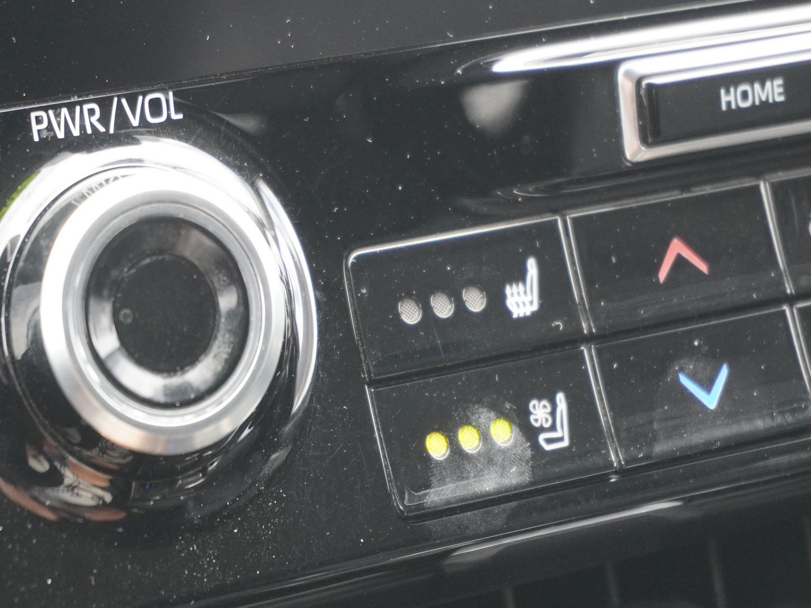 Used 2022 Toyota Highlander Limited AWD/4WD image 29