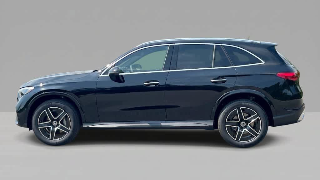 Used 2027 Mercedes-Benz GLC 300 4MATIC image 5
