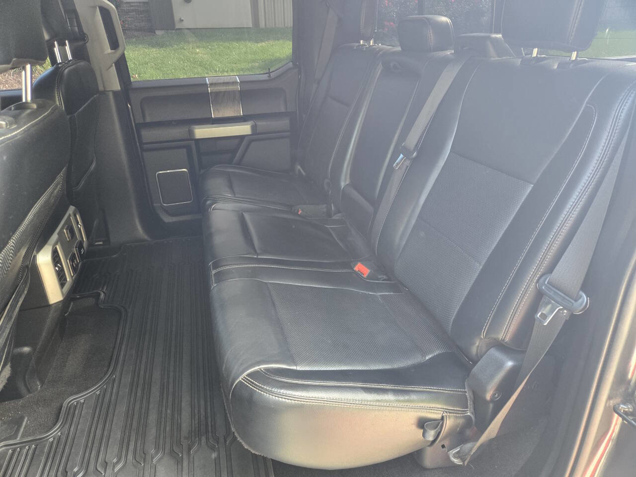Used 2019 Ford F250 Lariat w/ Lariat Ultimate Package image 21