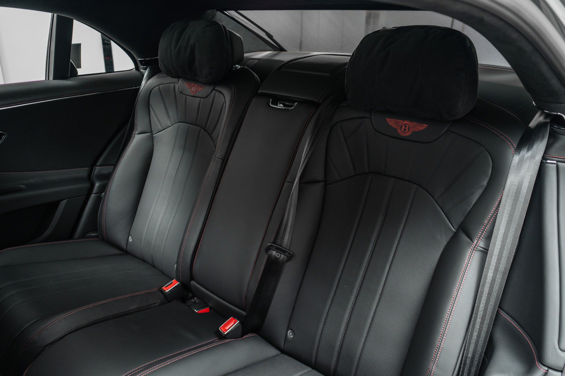 Used 2024 Bentley Flying Spur V8 AWD/4WD image 16