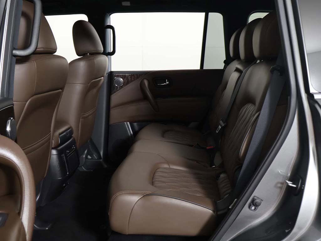 Used 2024 Nissan Armada Platinum image 35