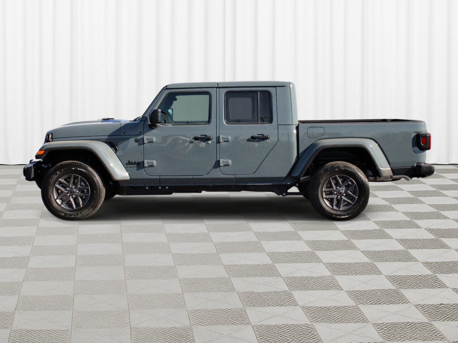 New 2026 Jeep Gladiator Sport image 36