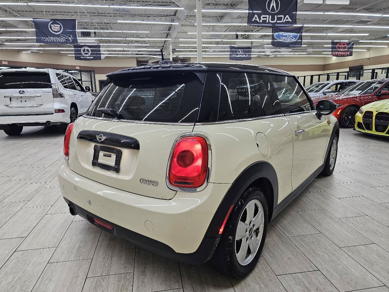 Used 2016 MINI Cooper 2-Door Hardtop FWD image 7