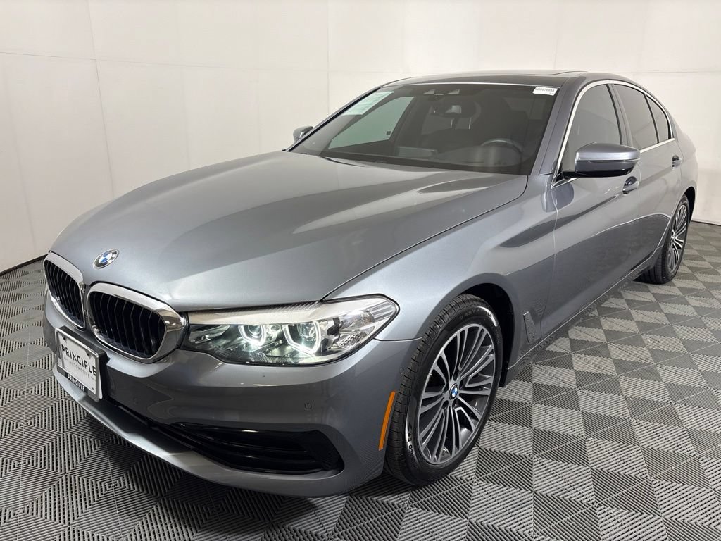 Used 2020 BMW 540i xDrive w/ Premium Package AWD/4WD image 2