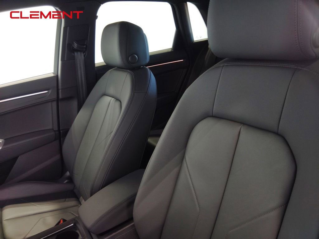 Used 2024 Audi Q3 2.0T Premium Plus w/ Premium Plus Package image 29