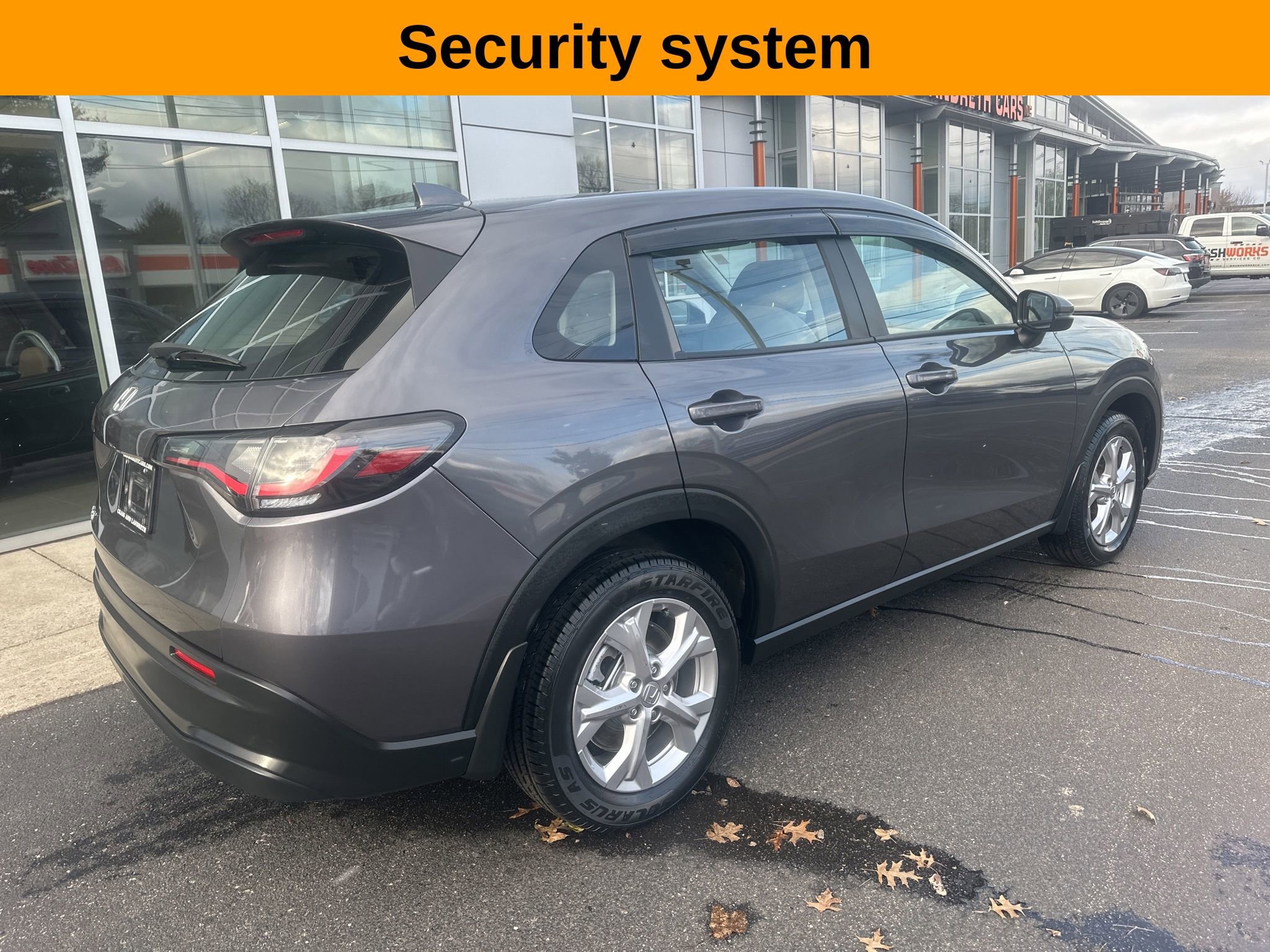 Used 2023 Honda HR-V LX image 3