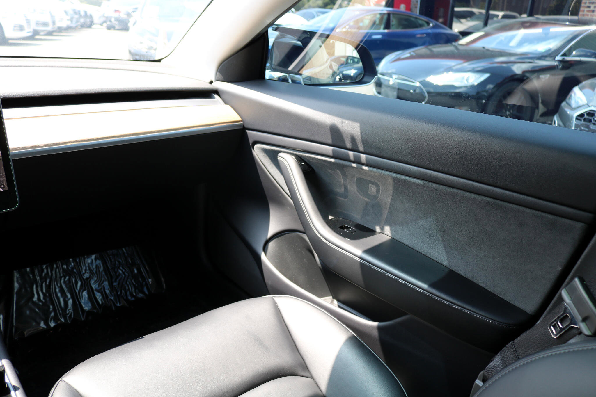 Used 2019 Tesla Model 3 Performance image 22