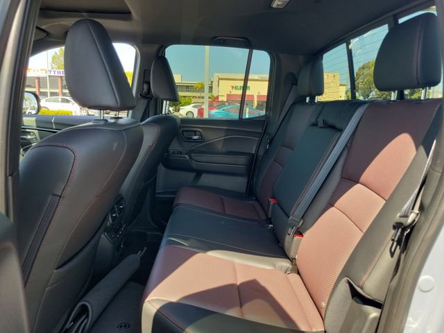 Certified 2025 Honda Ridgeline Black Edition image 12