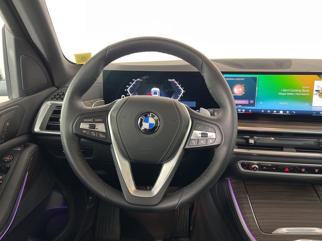 Used 2026 BMW X5 xDrive40i w/ Parking Assistance Package image 15