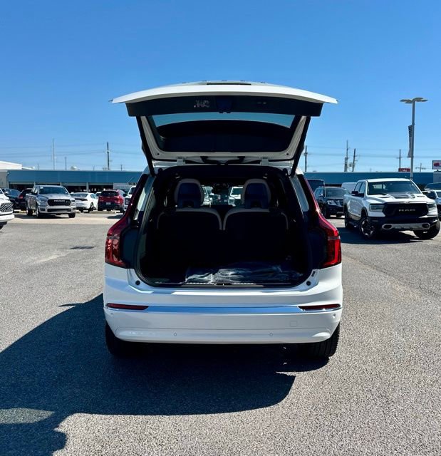 New 2026 Volvo XC90 B5 Plus image 9