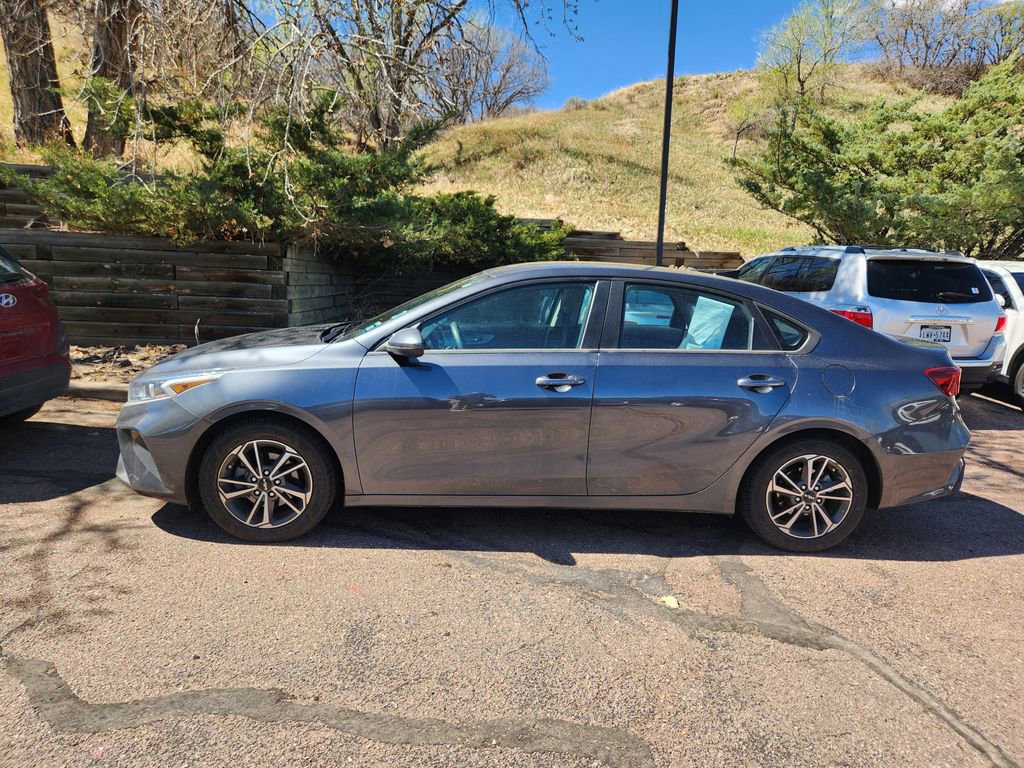 Certified 2022 Kia Forte LXS image 11