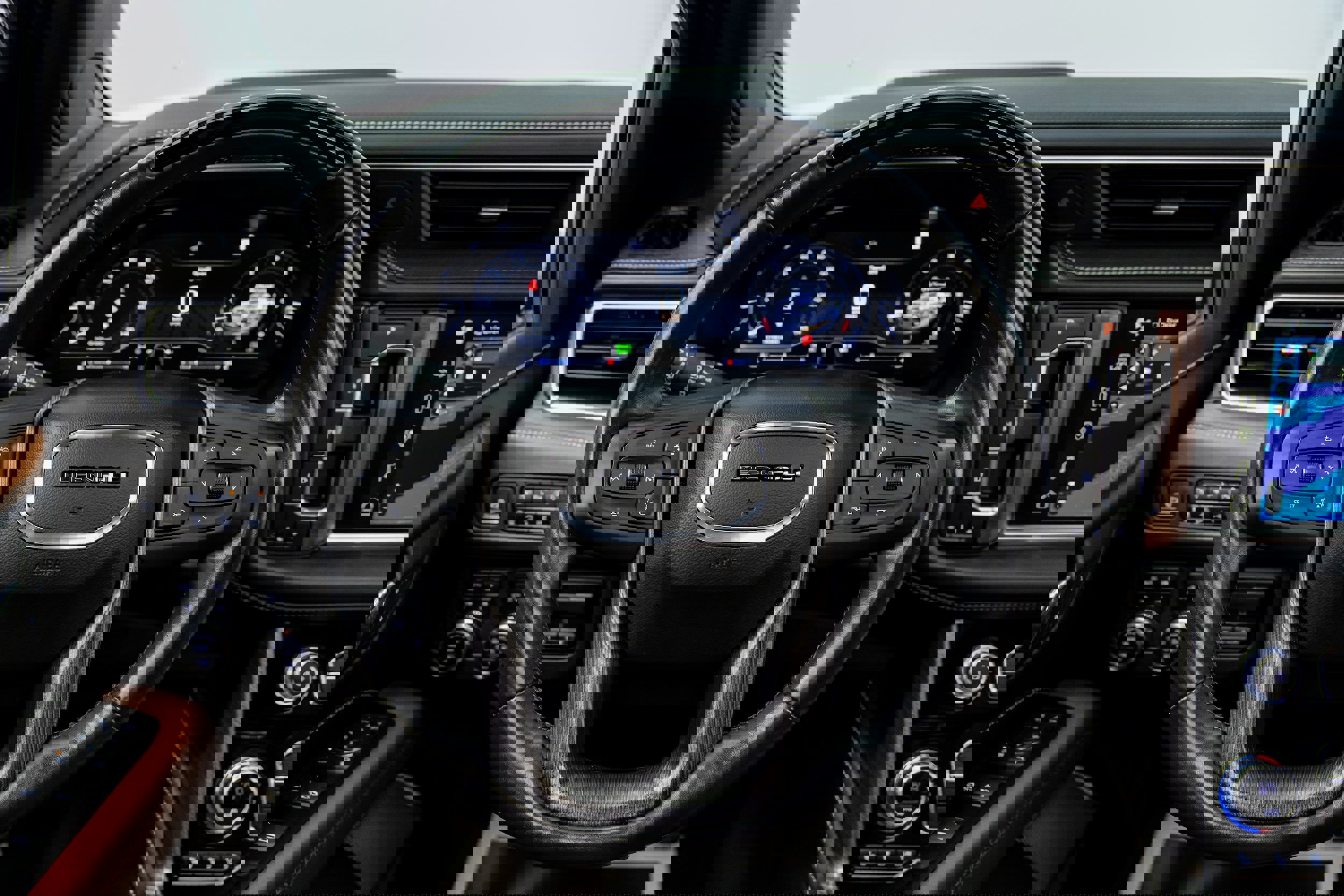 Used 2023 GMC Yukon XL Denali Ultimate image 43