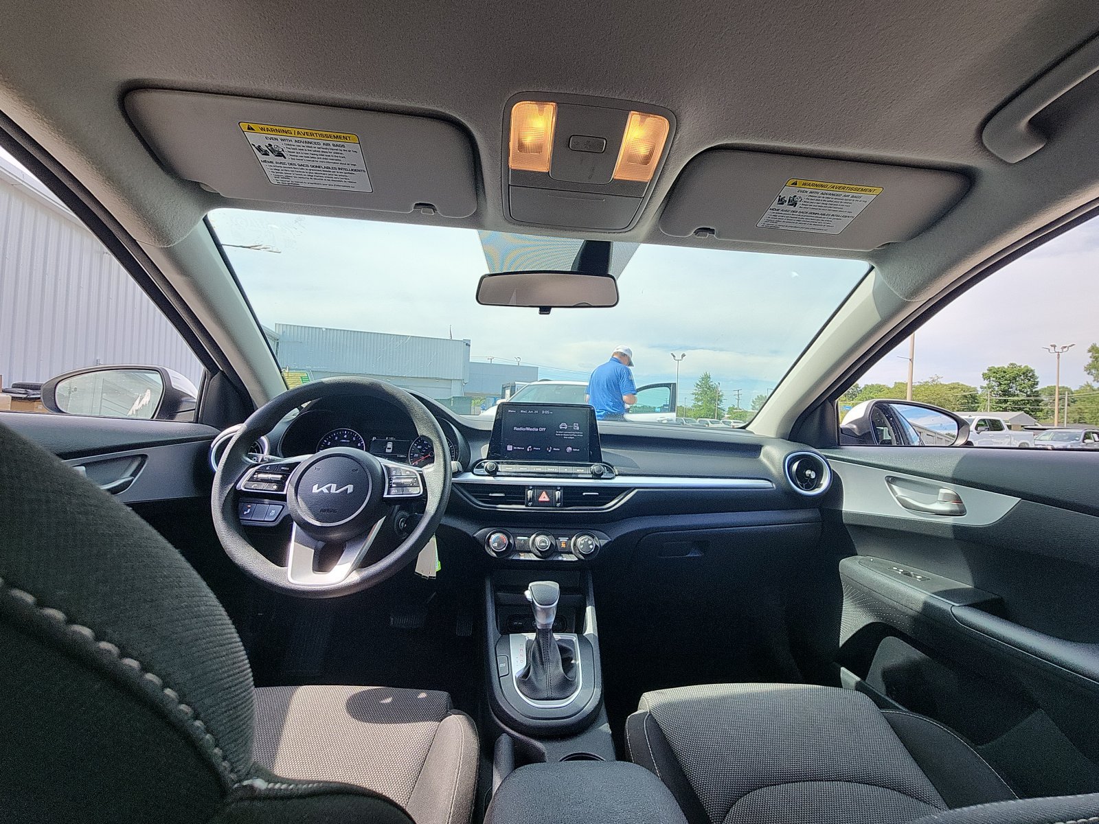 Used 2024 Kia Forte LXS w/ LXS Technology Package FWD image 20
