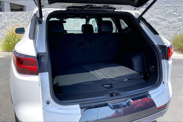Used 2023 Chevrolet Blazer Premier w/ Enhanced Convenience Package FWD image 34