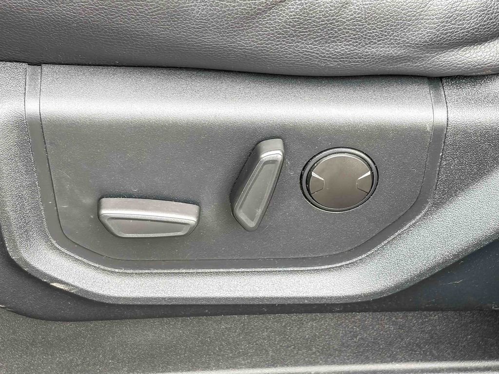 Used 2021 Ford Expedition Max XLT image 50