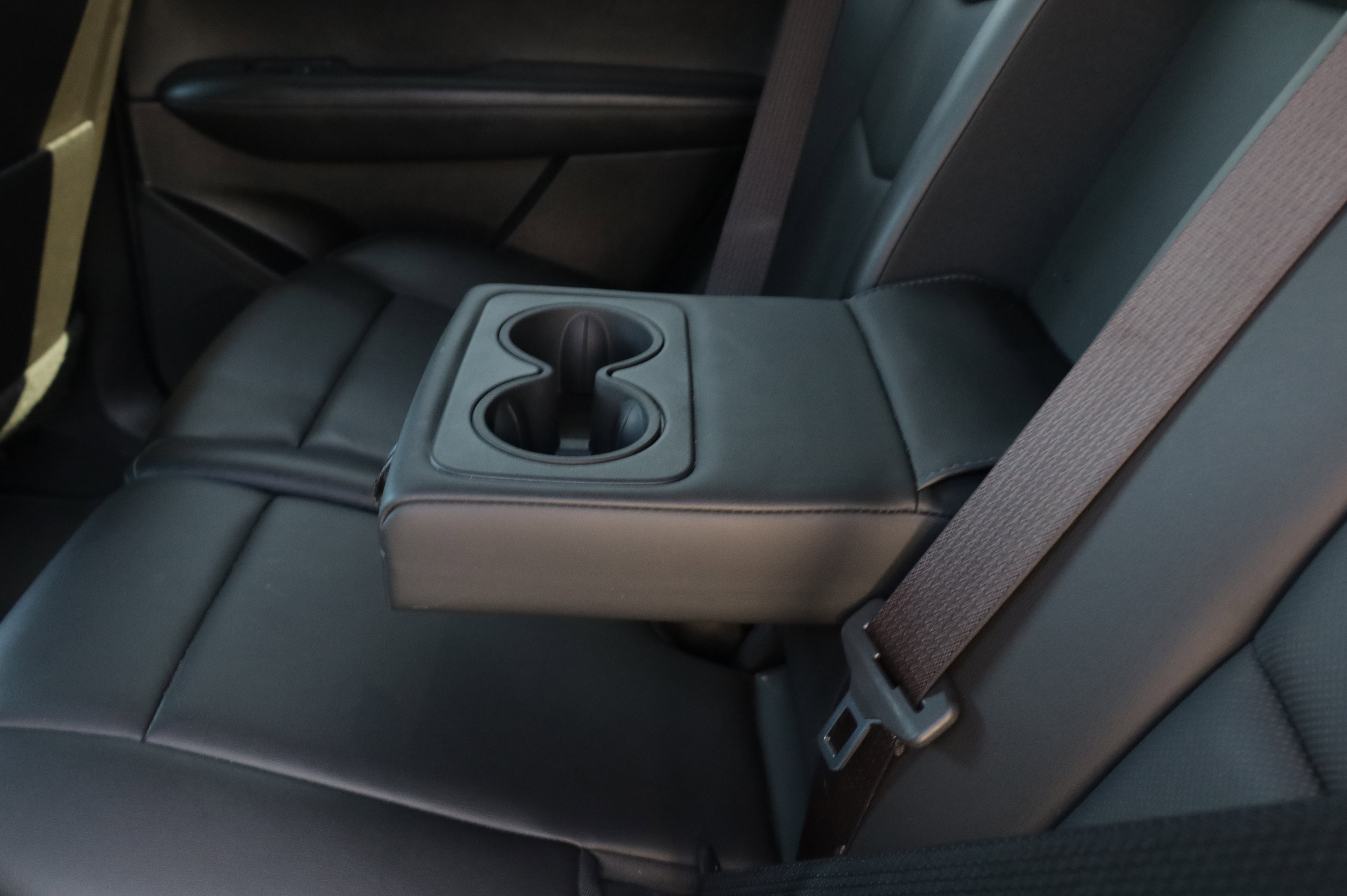 Used 2022 Cadillac XT5 Premium Luxury w/ Technology Package AWD/4WD image 15