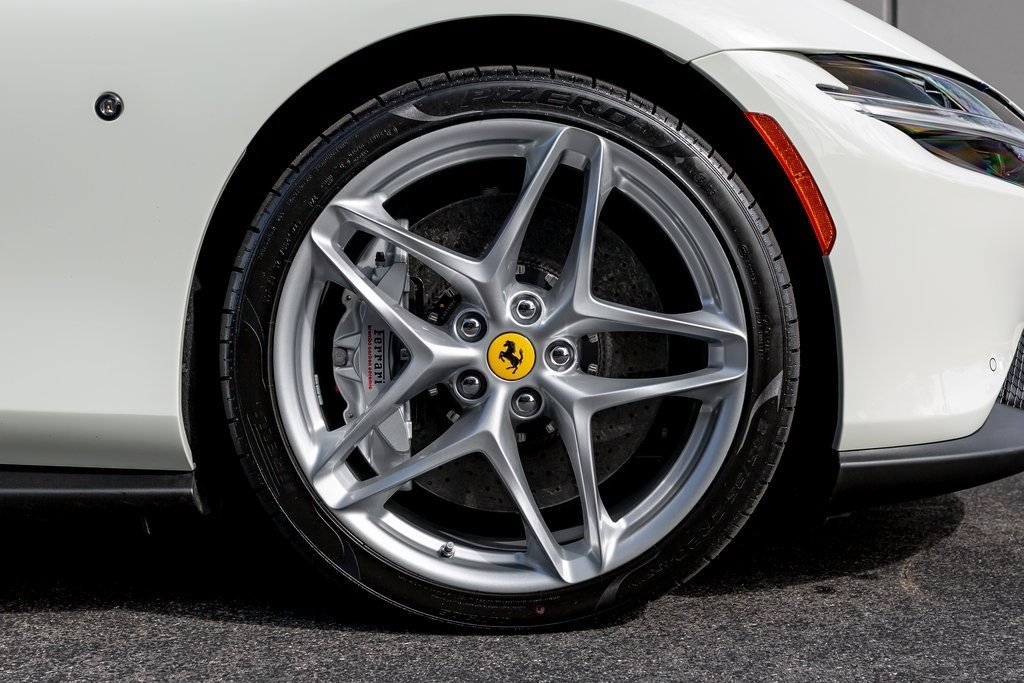 Used 2024 Ferrari Roma Spider image 42
