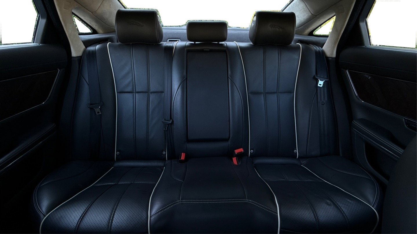 Used 2015 Jaguar XJ L Portfolio RWD image 15