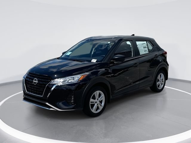 New 2025 Nissan Kicks Play S FWD image 1