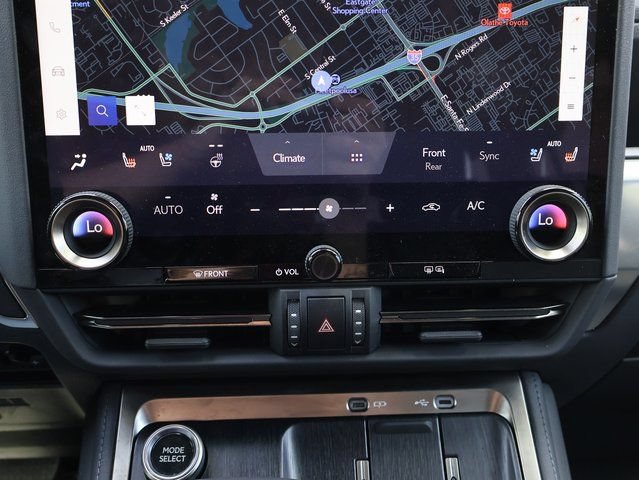 Used 2024 Lexus GX 550 w/ Accessory Package (2T) AWD/4WD image 29