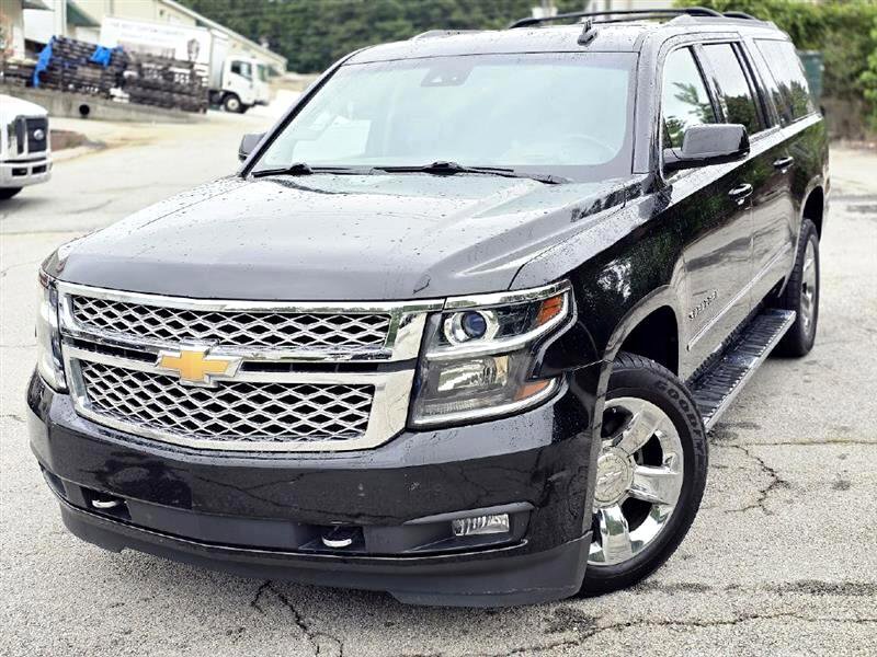 Used 2016 Chevrolet Suburban LT w/ LT Signature Package image 2