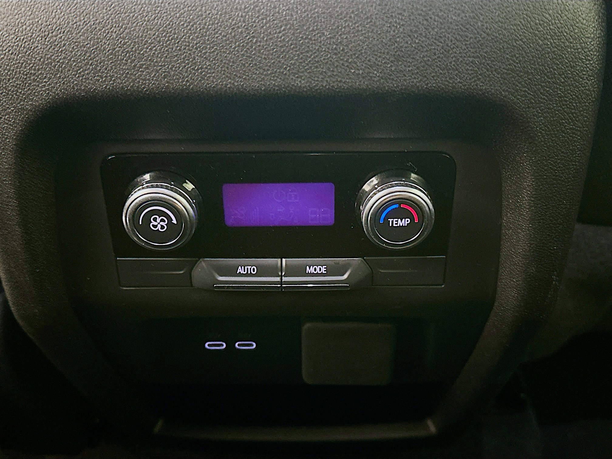 Used 2025 GMC Acadia Elevation image 27