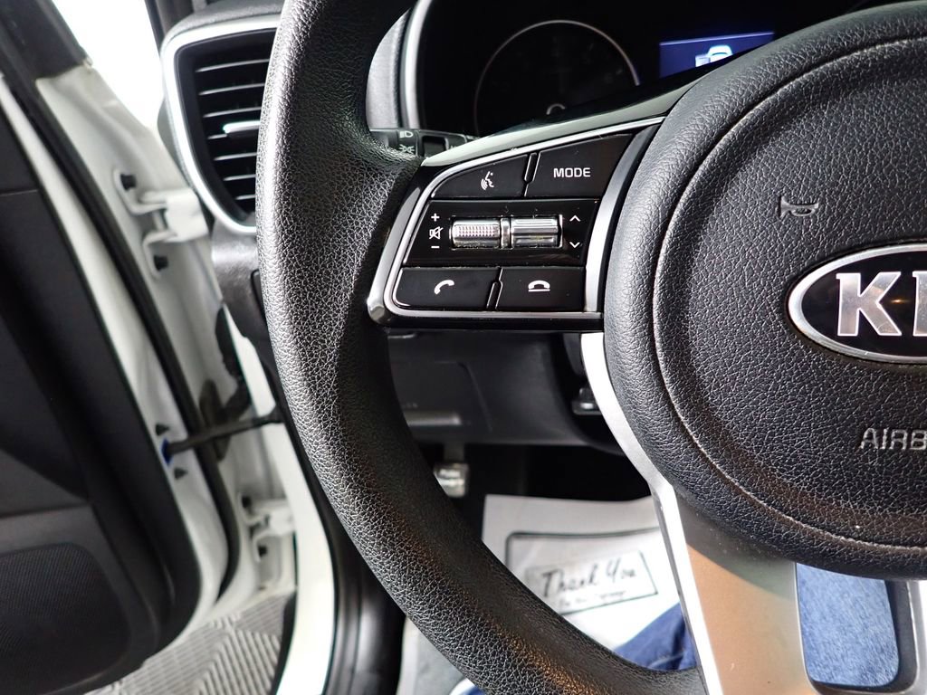 Used 2020 Kia Sportage LX image 24