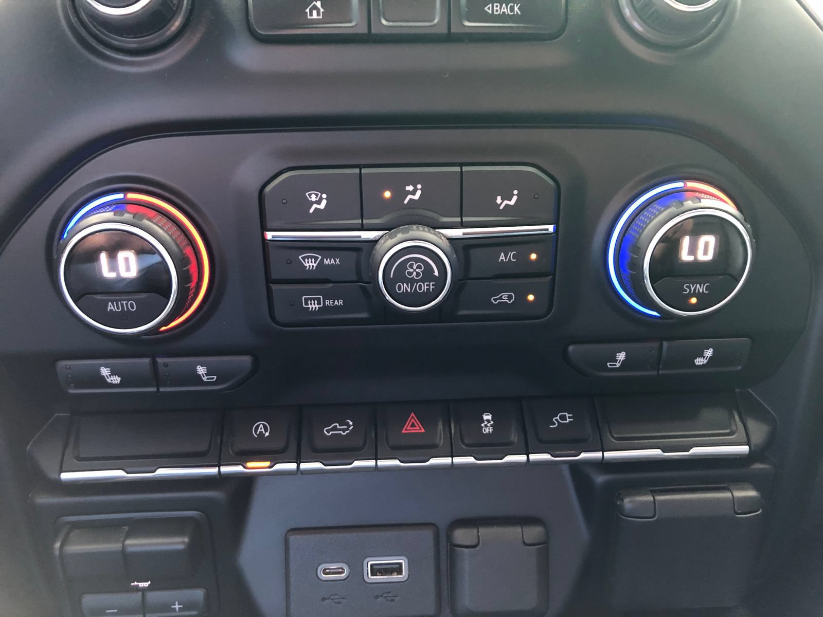 Used 2020 Chevrolet Silverado 1500 RST w/ Rally Edition AWD/4WD image 25