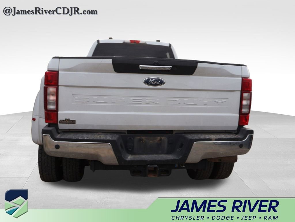 Used 2022 Ford F450 XLT w/ XLT Premium Package image 17