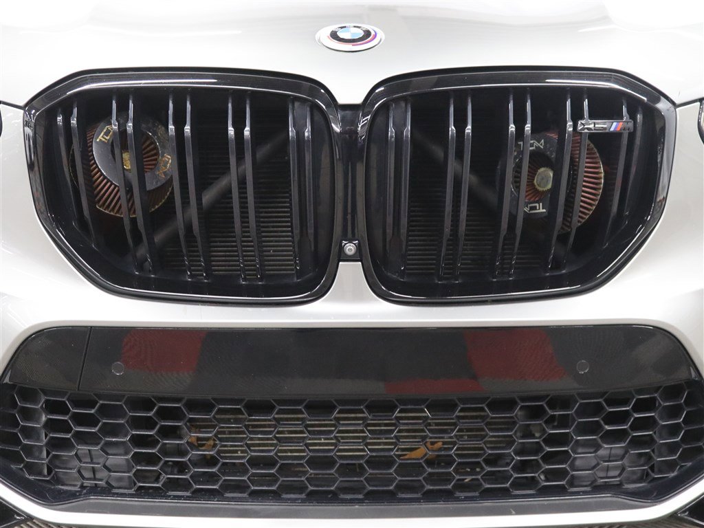 Used 2021 BMW X5 M w/ Competition Package image 9