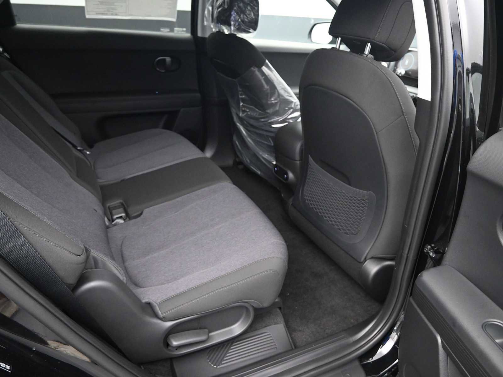 New 2025 Hyundai Ioniq 5 SE image 12