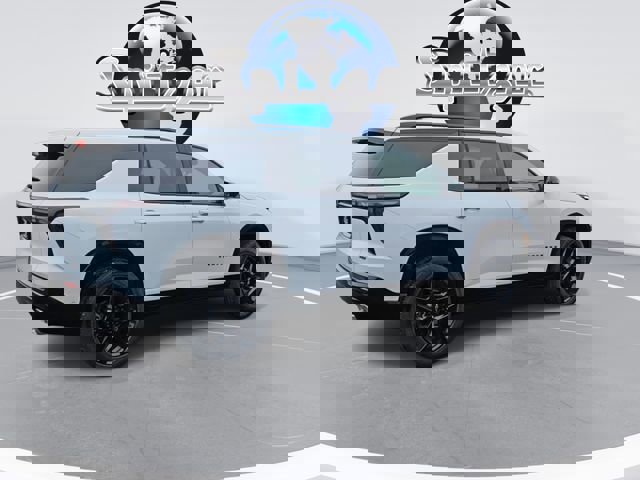 New 2026 Chevrolet Traverse RS w/ LPO, Floor Liner Package image 8