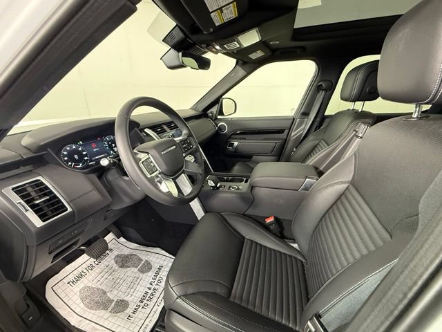 Certified 2025 Land Rover Discovery S AWD/4WD image 5