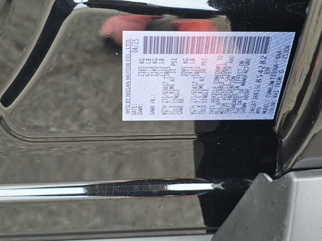 Used 2025 Nissan Rogue SV image 35