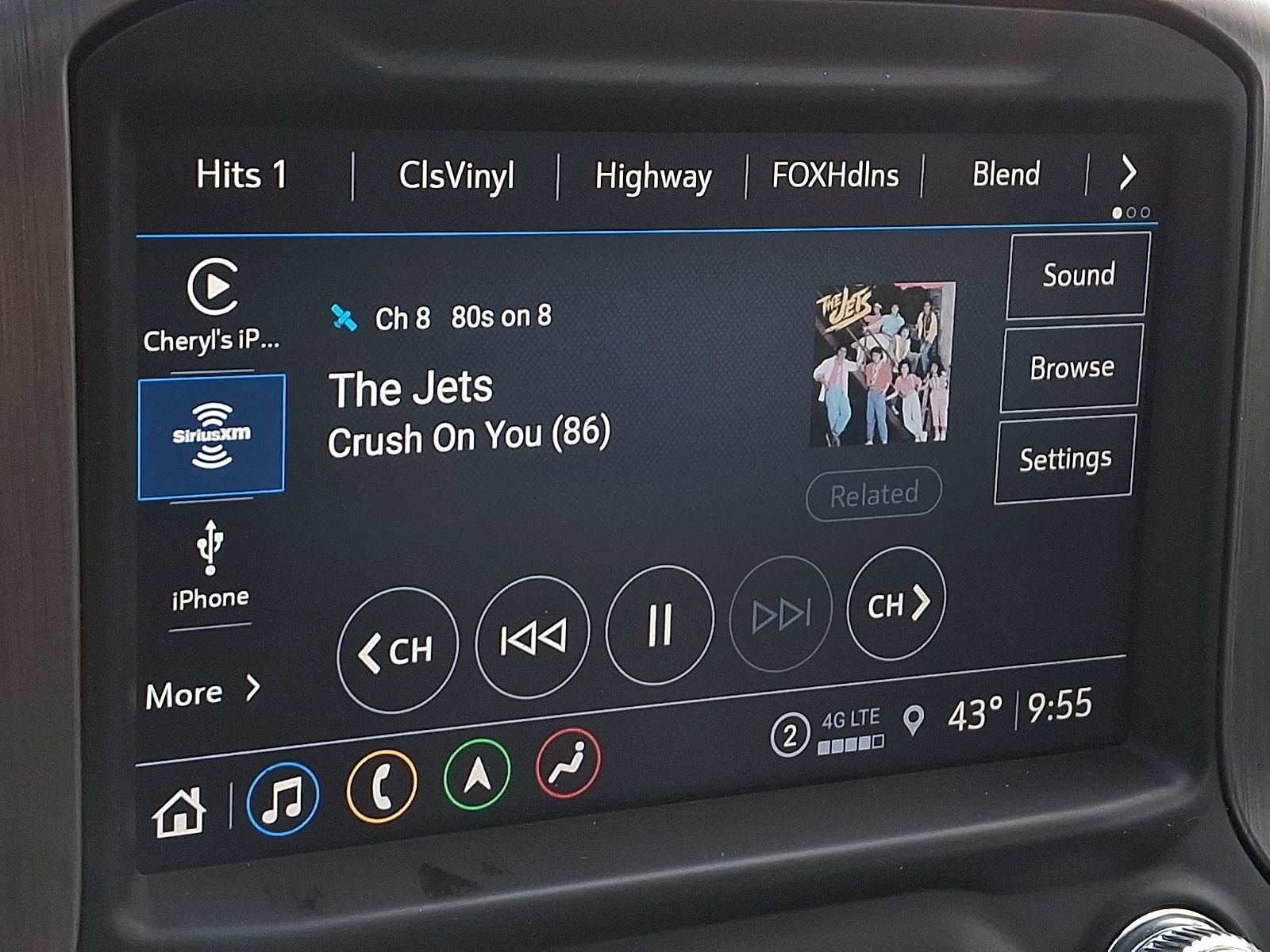 Used 2022 GMC Sierra 1500 Denali w/ Denali Premium Package image 18