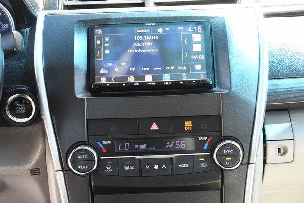 Used 2015 Toyota Camry XLE image 21