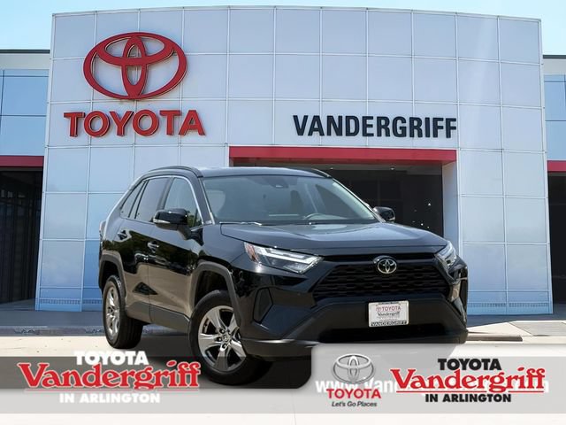 Certified 2025 Toyota RAV4 XLE FWD image 1