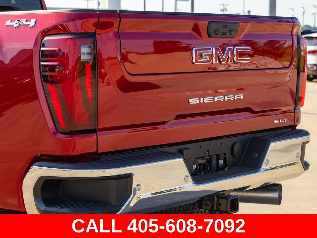 Used 2025 GMC Sierra 2500 SLT w/ SLT Premium Package AWD/4WD image 11