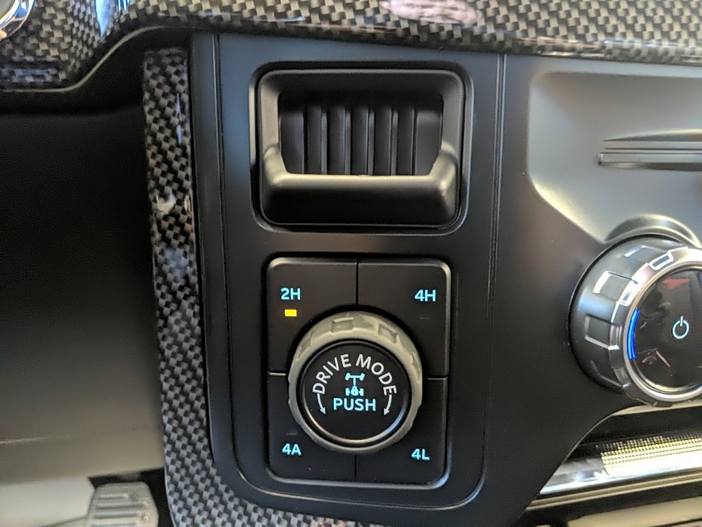 New 2025 Ford F150 Lariat w/ Equipment Group 501A Mid image 26